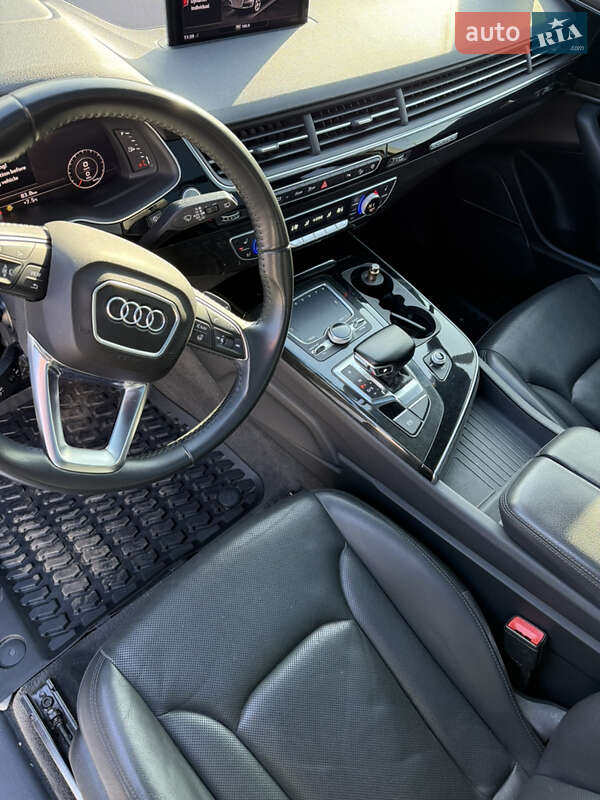 Внедорожник / Кроссовер Audi Q7 2016 в Ужгороде фото 29 Внедорожник / Кроссовер Audi Q7 2016 в Ужгороде