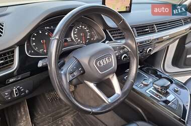 Позашляховик / Кросовер Audi Q7 2015 в Дніпрі