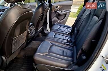 Позашляховик / Кросовер Audi Q7 2015 в Дніпрі