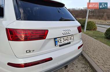 Позашляховик / Кросовер Audi Q7 2015 в Дніпрі