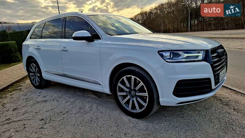 Позашляховик / Кросовер Audi Q7 2015 в Дніпрі