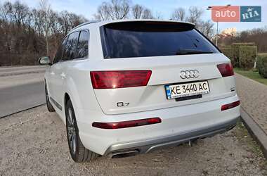 Позашляховик / Кросовер Audi Q7 2015 в Дніпрі