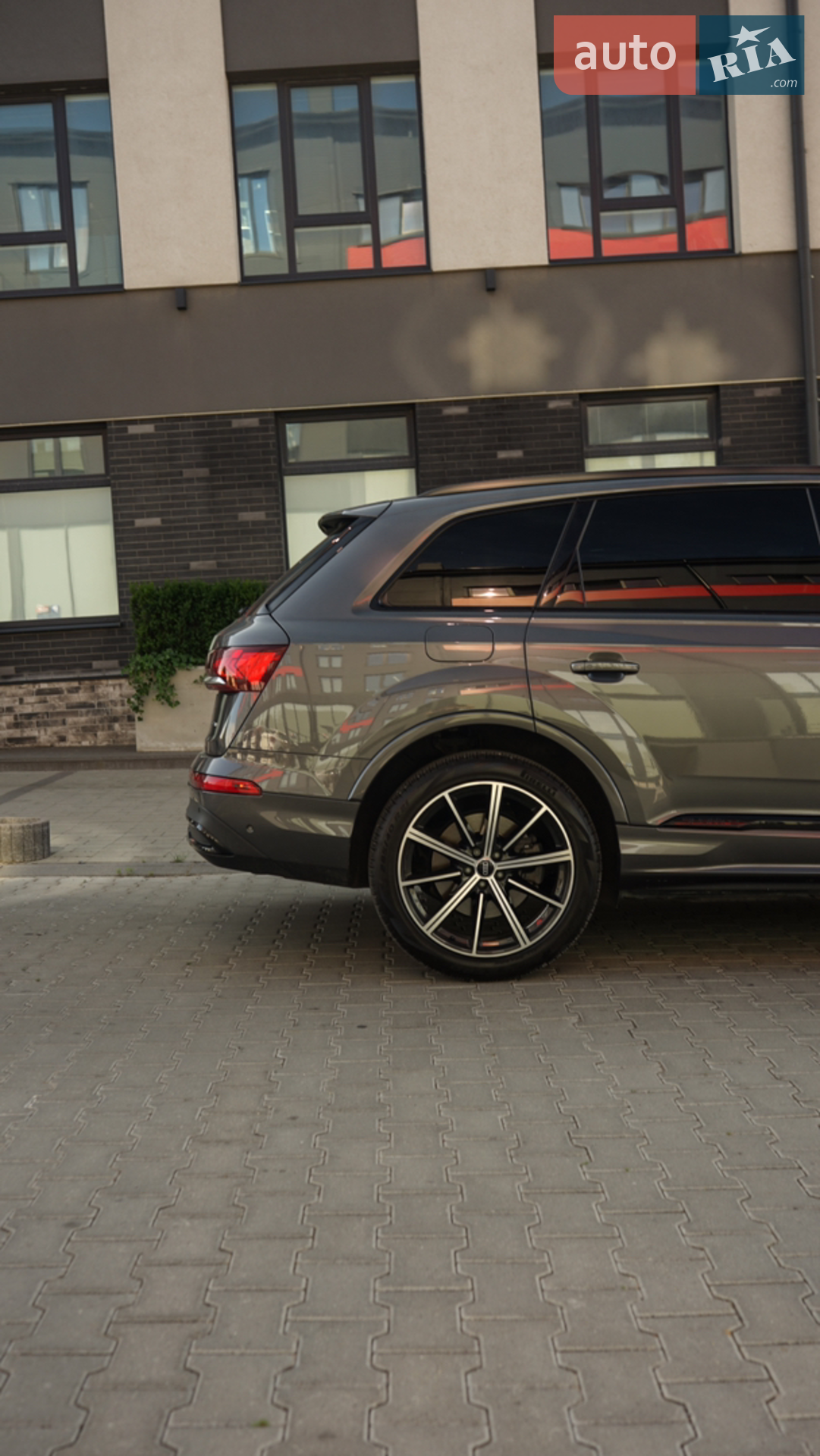 2019 Audi Q7 - мініатюра 2