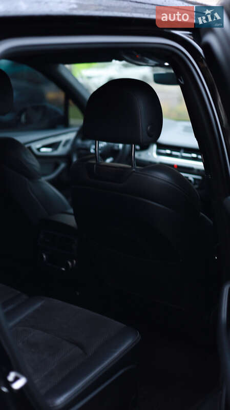 Внедорожник / Кроссовер Audi Q7 2018 в Киеве фото 4 Внедорожник / Кроссовер Audi Q7 2018 в Киеве