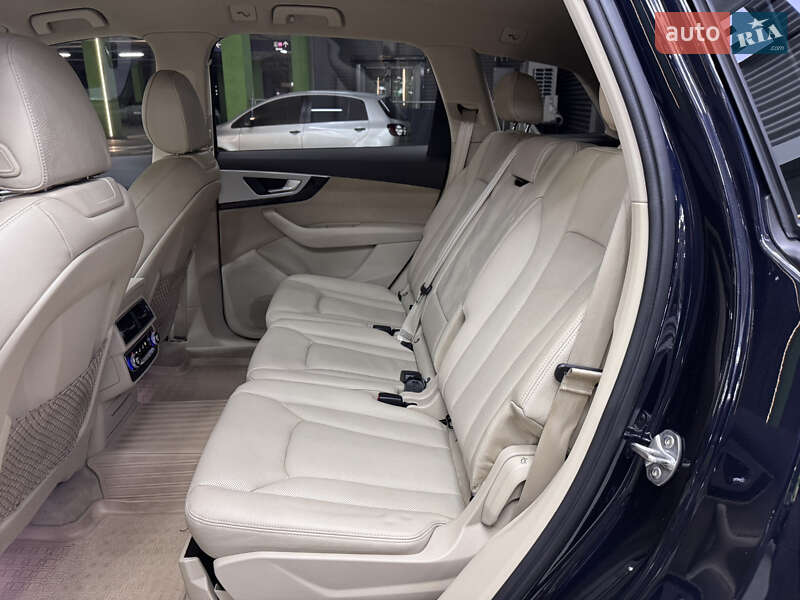 Внедорожник / Кроссовер Audi Q7 2015 в Киеве фото 36 Внедорожник / Кроссовер Audi Q7 2015 в Киеве