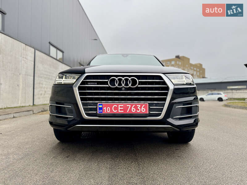 Позашляховик / Кросовер Audi Q7 2016 в Києві