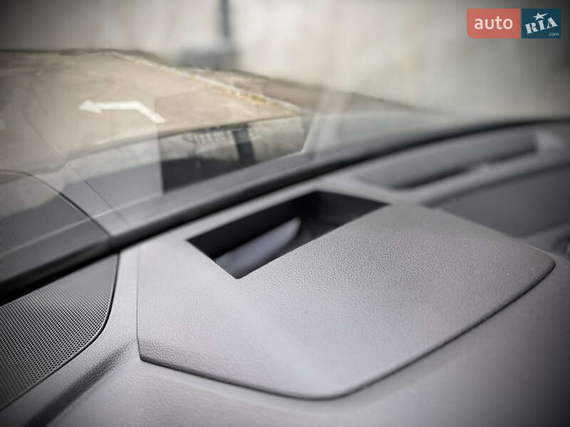 Позашляховик / Кросовер Audi Q7 2016 в Києві