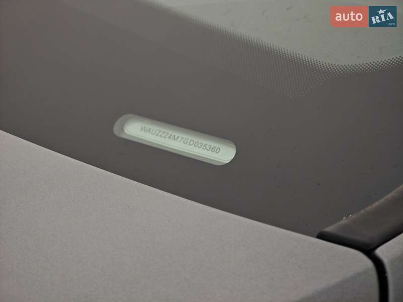 Внедорожник / Кроссовер Audi Q7 2015 в Дубно