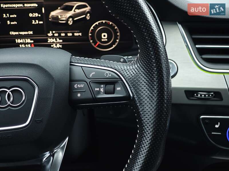 Внедорожник / Кроссовер Audi Q7 2015 в Дубно