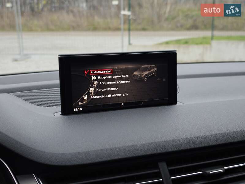 Внедорожник / Кроссовер Audi Q7 2015 в Дубно