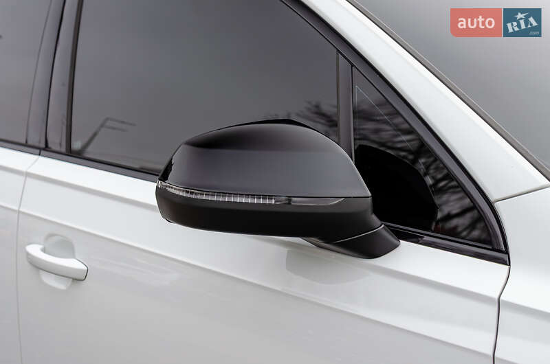 Внедорожник / Кроссовер Audi Q7 2015 в Киеве