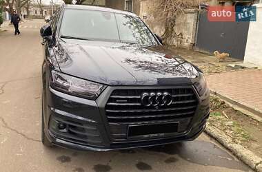 Позашляховик / Кросовер Audi Q7 2016 в Білгороді-Дністровському