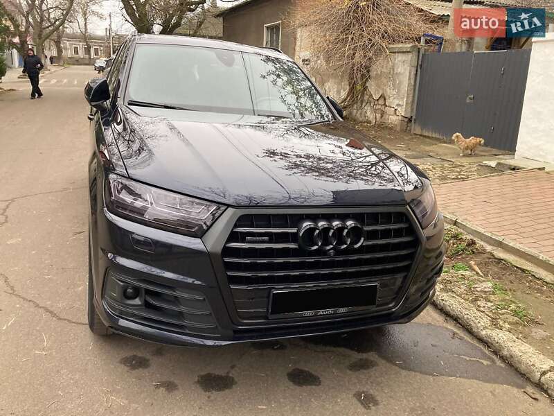 Внедорожник / Кроссовер Audi Q7 2016 в Белгороде-Днестровском