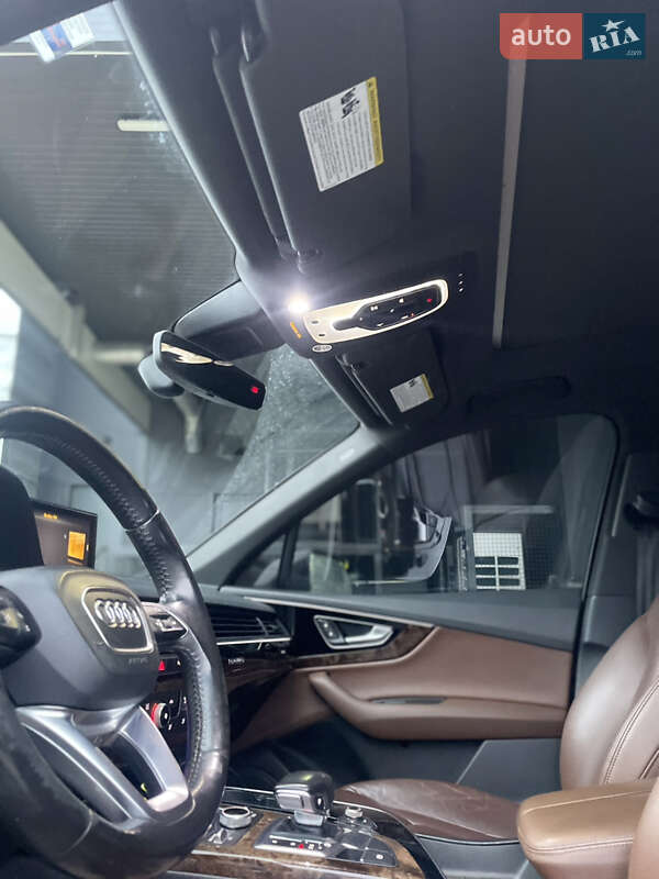 Внедорожник / Кроссовер Audi Q7 2017 в Калуше