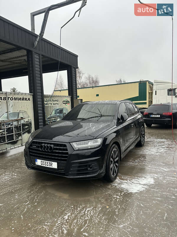 Внедорожник / Кроссовер Audi Q7 2015 в Рокитном фото 2 Внедорожник / Кроссовер Audi Q7 2015 в Рокитном