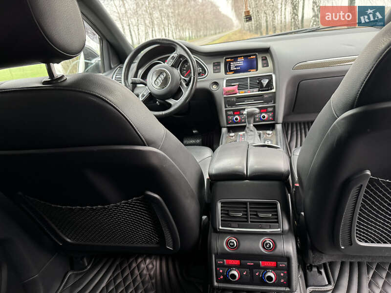 Внедорожник / Кроссовер Audi Q7 2015 в Броварах