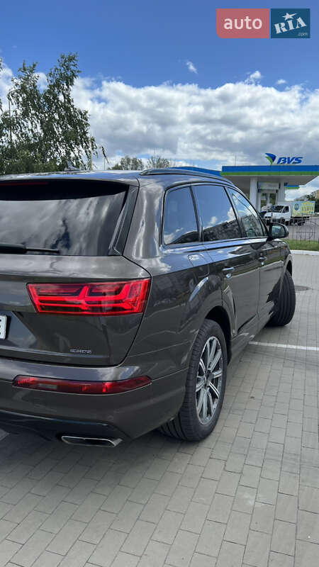 Внедорожник / Кроссовер Audi Q7 2017 в Киеве фото 13 Внедорожник / Кроссовер Audi Q7 2017 в Киеве