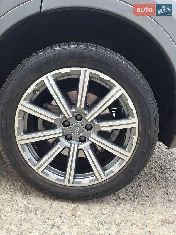 Позашляховик / Кросовер Audi Q7 2017 в Дніпрі фото 20 Позашляховик / Кросовер Audi Q7 2017 в Дніпрі
