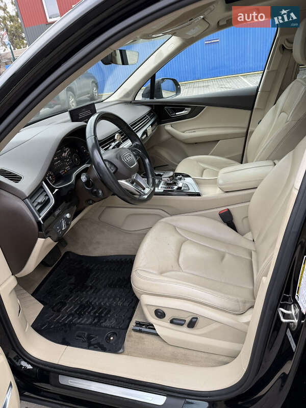 Внедорожник / Кроссовер Audi Q7 2017 в Житомире
