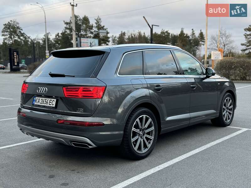 Внедорожник / Кроссовер Audi Q7 2018 в Киеве