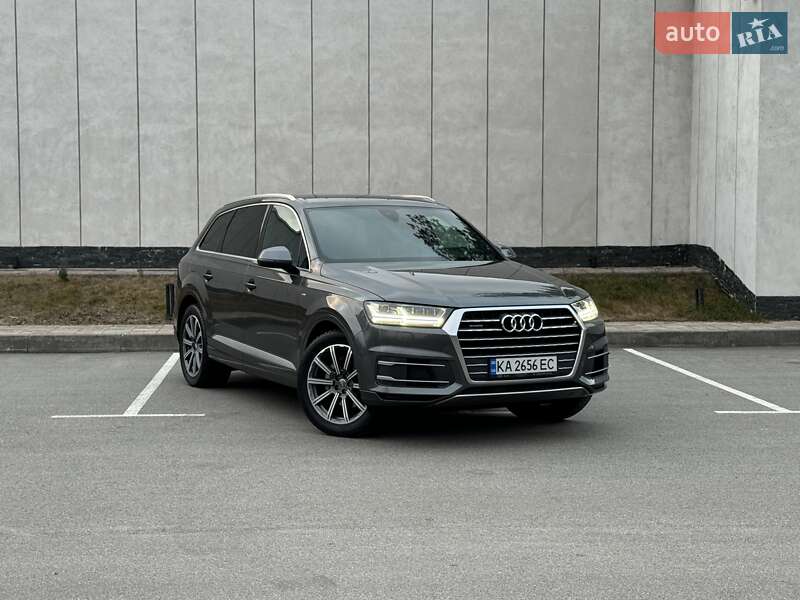 Внедорожник / Кроссовер Audi Q7 2018 в Киеве