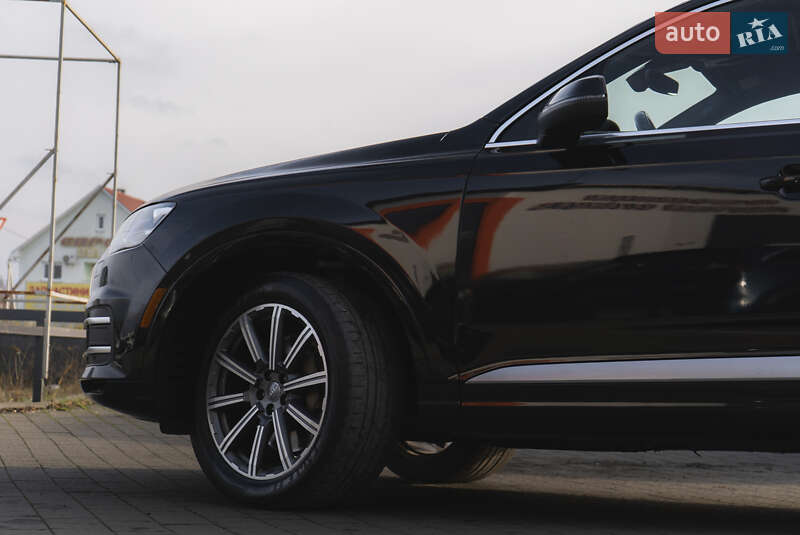 Внедорожник / Кроссовер Audi Q7 2017 в Ужгороде