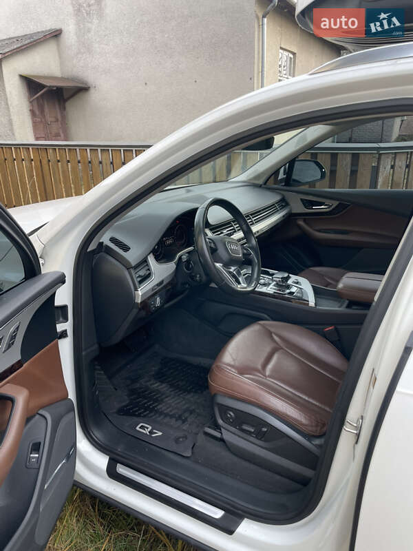 Позашляховик / Кросовер Audi Q7 2019 в Рава-Руській
