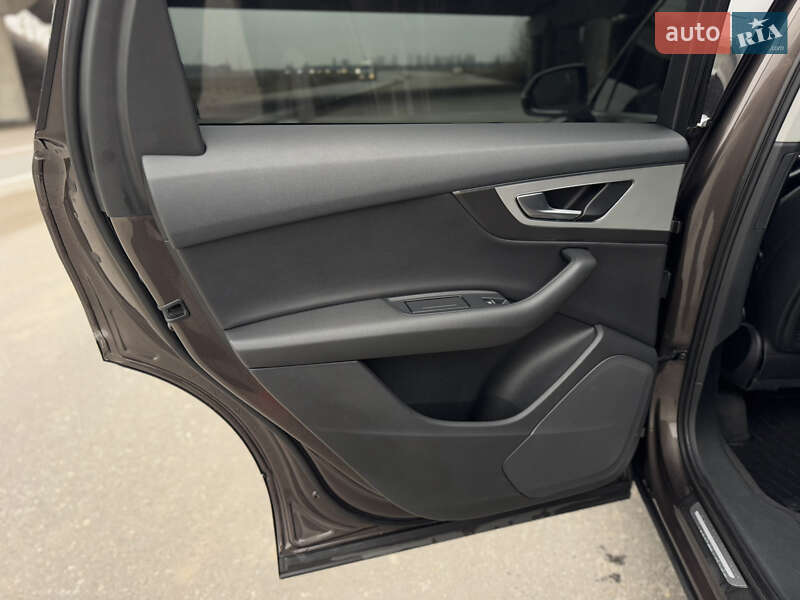 Внедорожник / Кроссовер Audi Q7 2017 в Бердичеве фото 44 Внедорожник / Кроссовер Audi Q7 2017 в Бердичеве