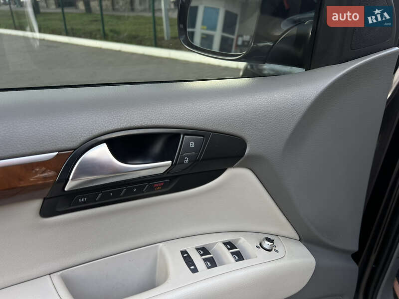 Внедорожник / Кроссовер Audi Q7 2010 в Киеве фото 16 Внедорожник / Кроссовер Audi Q7 2010 в Киеве