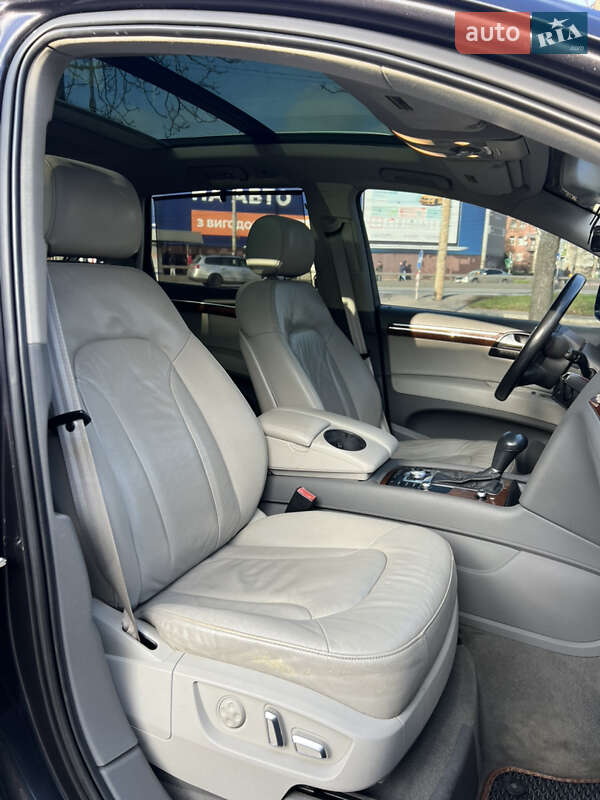 Внедорожник / Кроссовер Audi Q7 2010 в Киеве фото 23 Внедорожник / Кроссовер Audi Q7 2010 в Киеве