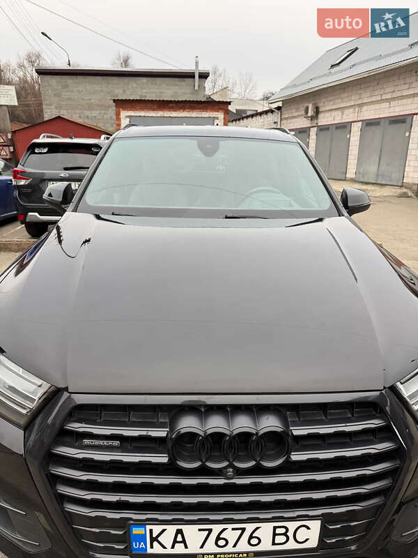 Внедорожник / Кроссовер Audi Q7 2017 в Киеве
