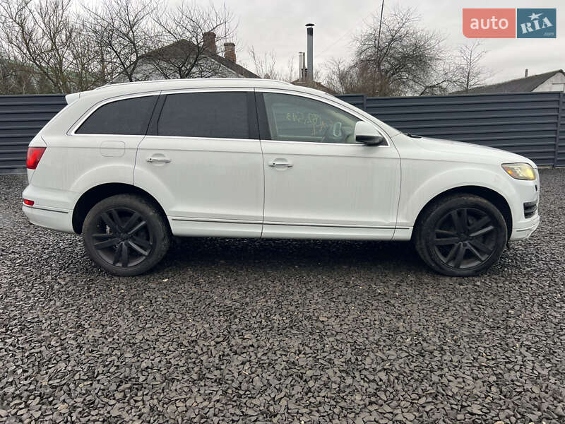 Внедорожник / Кроссовер Audi Q7 2014 в Владимире