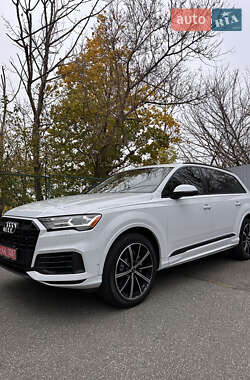 Внедорожник / Кроссовер Audi Q7 2020 в Киеве