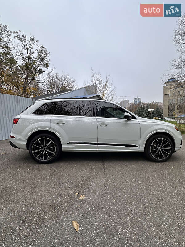Внедорожник / Кроссовер Audi Q7 2020 в Киеве фото 8 Внедорожник / Кроссовер Audi Q7 2020 в Киеве