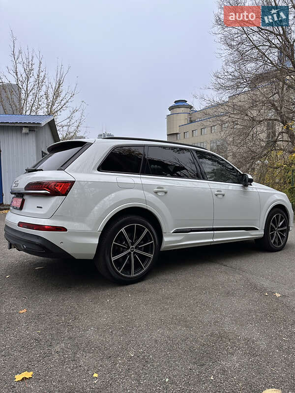 Внедорожник / Кроссовер Audi Q7 2020 в Киеве фото 9 Внедорожник / Кроссовер Audi Q7 2020 в Киеве