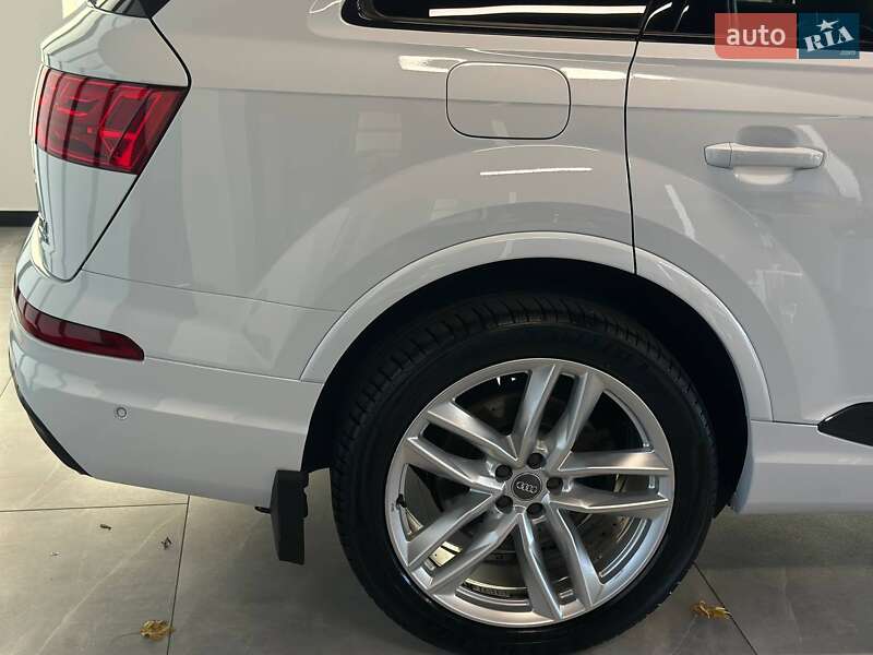 Внедорожник / Кроссовер Audi Q7 2016 в Львове фото 8 Внедорожник / Кроссовер Audi Q7 2016 в Львове