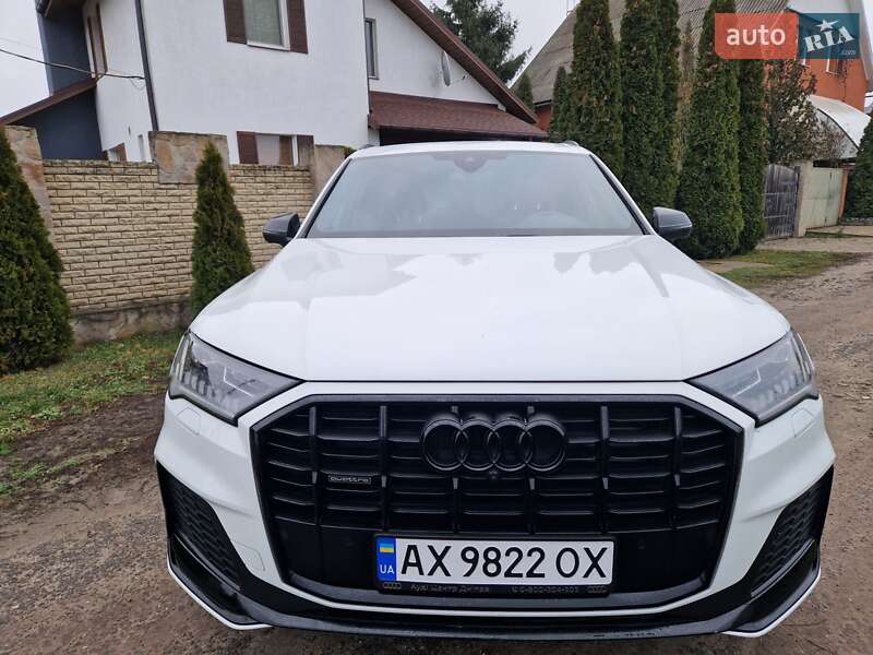 Внедорожник / Кроссовер Audi Q7 2023 в Киеве фото 3 Внедорожник / Кроссовер Audi Q7 2023 в Киеве