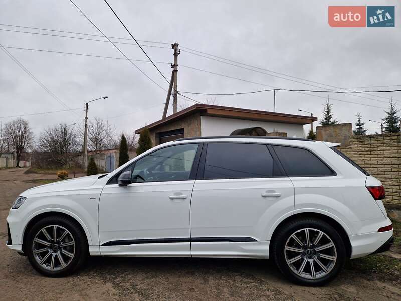 Внедорожник / Кроссовер Audi Q7 2023 в Киеве фото 11 Внедорожник / Кроссовер Audi Q7 2023 в Киеве
