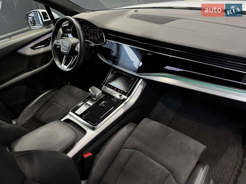 Внедорожник / Кроссовер Audi Q7 2022 в Киеве
