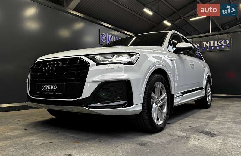 Внедорожник / Кроссовер Audi Q7 2022 в Киеве