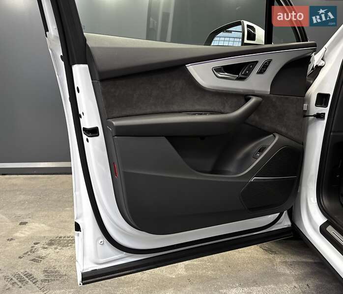 Внедорожник / Кроссовер Audi Q7 2022 в Киеве