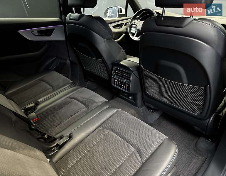 Внедорожник / Кроссовер Audi Q7 2022 в Киеве