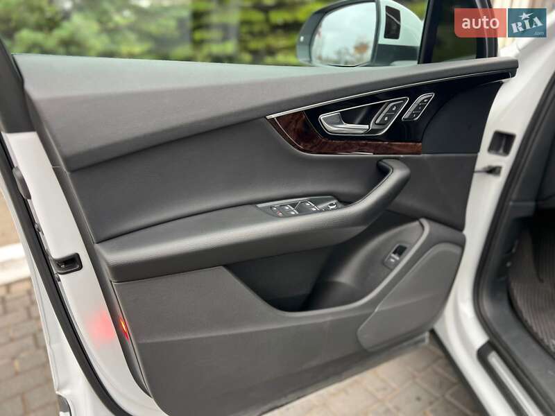 Внедорожник / Кроссовер Audi Q7 2015 в Одессе фото 18 Внедорожник / Кроссовер Audi Q7 2015 в Одессе