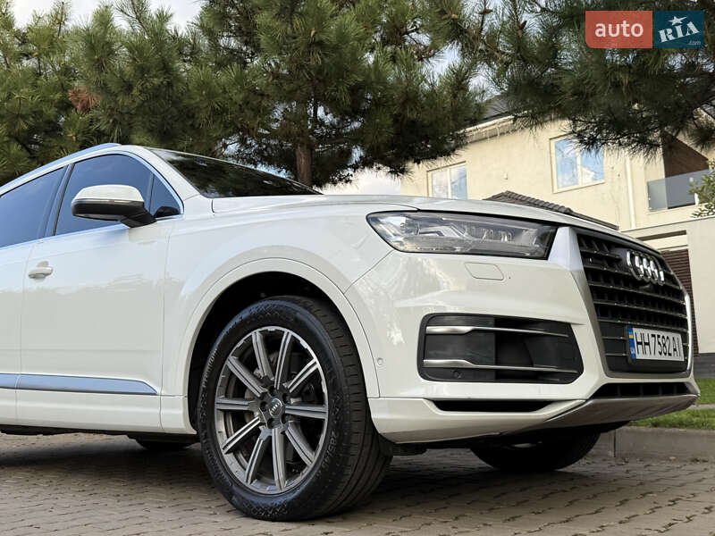 Внедорожник / Кроссовер Audi Q7 2018 в Одессе фото 40 Внедорожник / Кроссовер Audi Q7 2018 в Одессе
