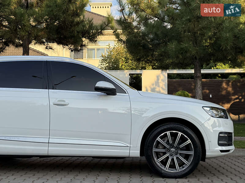 Внедорожник / Кроссовер Audi Q7 2018 в Одессе фото 51 Внедорожник / Кроссовер Audi Q7 2018 в Одессе
