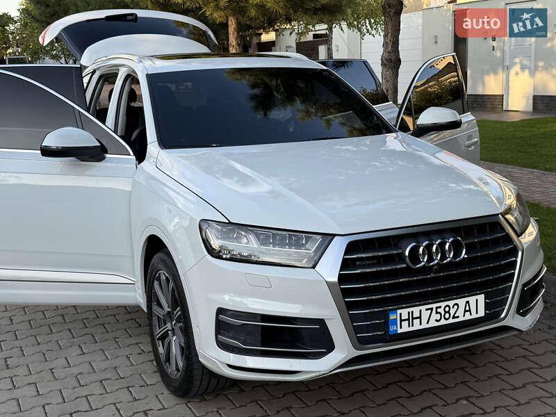 Внедорожник / Кроссовер Audi Q7 2018 в Одессе фото 64 Внедорожник / Кроссовер Audi Q7 2018 в Одессе