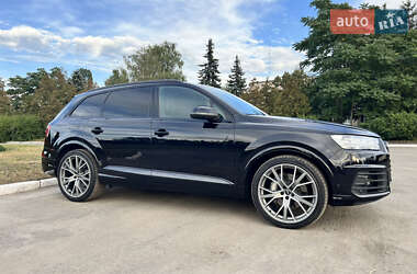 Позашляховик / Кросовер Audi Q7 2019 в Києві