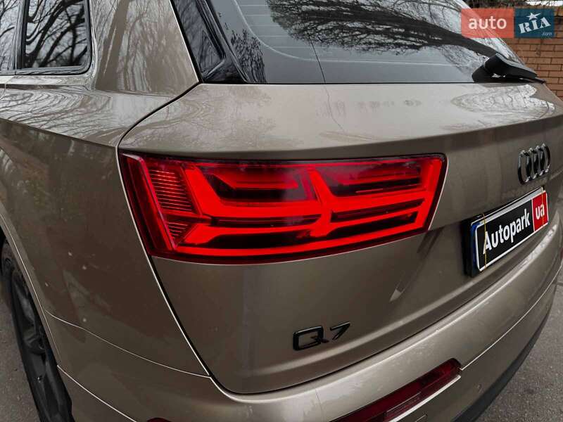 Внедорожник / Кроссовер Audi Q7 2018 в Киеве фото 9 Внедорожник / Кроссовер Audi Q7 2018 в Киеве
