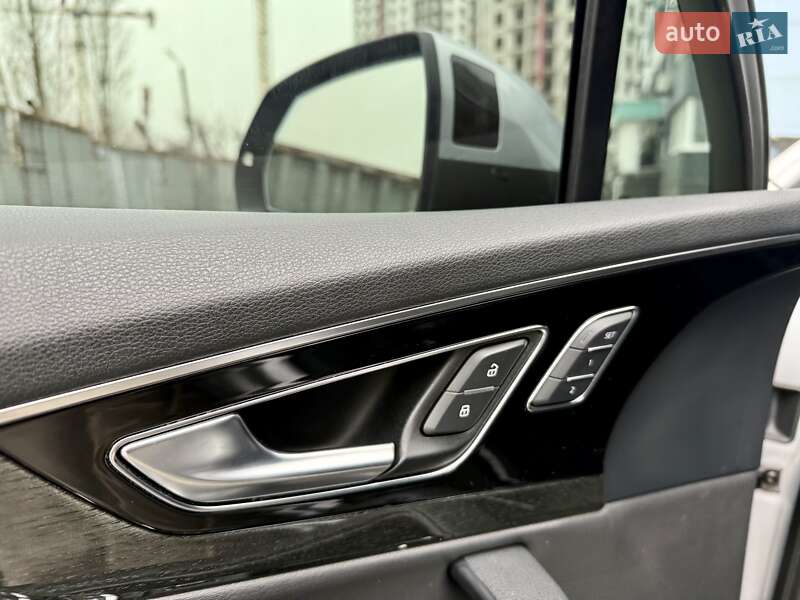 Внедорожник / Кроссовер Audi Q7 2015 в Одессе фото 50 Внедорожник / Кроссовер Audi Q7 2015 в Одессе