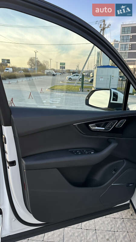 Внедорожник / Кроссовер Audi Q7 2017 в Львове